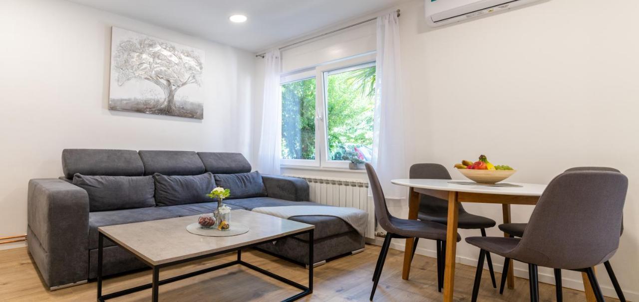 Appartamento Kuca Za Odmor Palma Zagabria Esterno foto